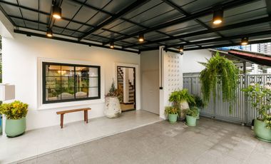 3 bed townhouse for sale in Pa Daet, Muang Chiang Mai