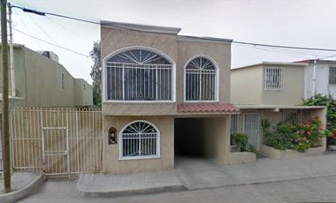 Casa en venta con gran plusvalía de remate dentro de P.º Aguila Azteca 19323, Baja Maq el Aguila, Tijuana, B.C., México