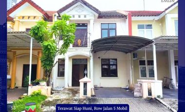 Dijual Rumah Pakuwon City Sorrento Surabaya SHM Terawat Siap Huni Row Jalan Besar