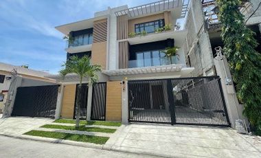 3-Story Modern Design Duplex House and Lot with Elevator in Taguig City