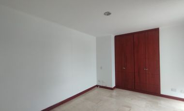 Apartamento en Arriendo en Pinares