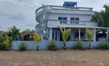 Casa de Venta Montecristi Ur. Mirador San Jose