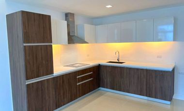 For Sale/ Rent: West Gallery Place 1-BEDROOM Luxury Condo with Parking in BGC Taguig