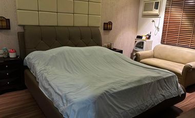 For Sale: 3-Bedroom Townhouse with Parking in A. Santos, Manila