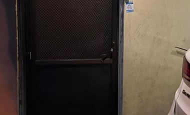 For Sale: 3-Bedroom Townhouse with Parking in A. Santos, Manila