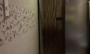For Sale: 3-Bedroom Townhouse with Parking in A. Santos, Manila