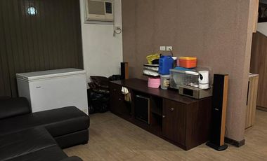 For Sale: 3-Bedroom Townhouse with Parking in A. Santos, Manila
