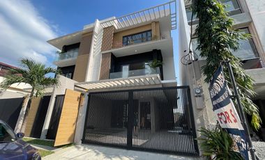 House and Lot with Elevator for Sale in AFPOVAI, Taguig for only P44.5M!