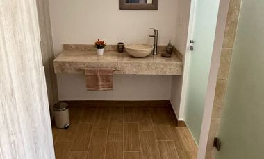 HERMOSA CASA EN RENTA AMUEBLADA EN HACIENDA VALBUENA