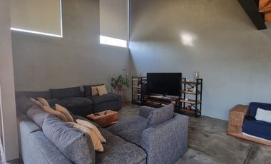 MODERNA CASA EN VENTA, VALLE DE BRAVO