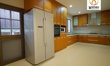 For Rent Ladawan Village, Corner unit with nice garden, Srinakarin Road, Samutprakan.