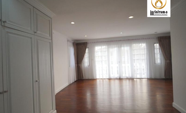 For Rent Ladawan Village, Corner unit with nice garden, Srinakarin Road, Samutprakan.