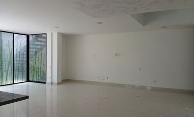 D974A Casa en arriendo en el sector El Atravesado