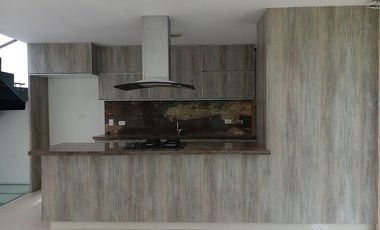 D974A Casa en arriendo en el sector El Atravesado