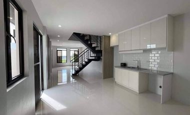 4Bedrooms House and Lot In Taytay Rizal Ready For Occupancy Overlooking City View