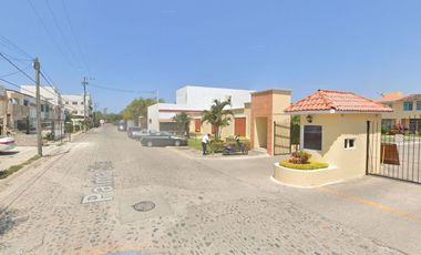 Gran Remate, Casa en Col. Parque Las Palmas, Puerto Vallarta, Jal.
