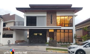 for sale brandnew 3 storey house with 5  bedroom plus swimming pool in talisay cebu