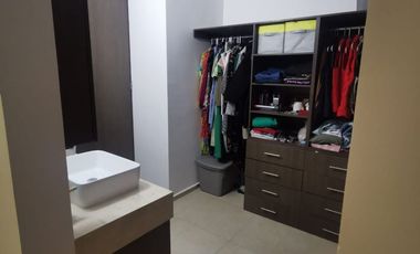 Rento casa en Zibatá con recámara en Planta Baja $16500