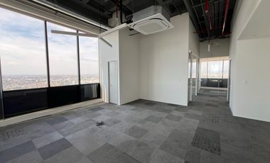 OFICINA ACONDIONADA UN PISO EN RENTA 452 M2 TORRE OMEGA CENTRO MAYOR ZAVALETA