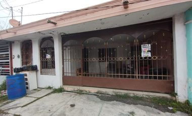 Casa en venta en Guadalupe, atras de SunMall