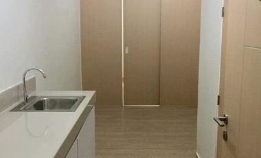 5% spot DP only move in Agad RENT TO OWN CONDOMINIUM in Quezon City nr MRT 3,Sm Fairview,National University