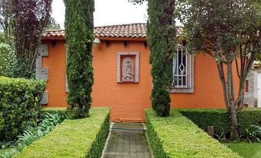 CASA EN UN SOLO NIVEL CERCA DE LOS ENCINOS