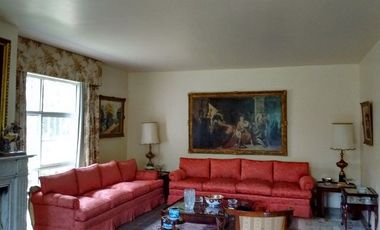 CASA EN UN SOLO NIVEL CERCA DE LOS ENCINOS