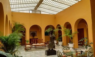 CASA EN UN SOLO NIVEL CERCA DE LOS ENCINOS