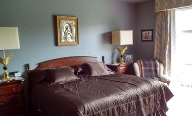 CASA EN UN SOLO NIVEL CERCA DE LOS ENCINOS