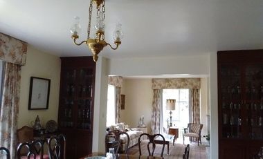 CASA EN UN SOLO NIVEL CERCA DE LOS ENCINOS