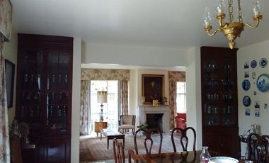 CASA EN UN SOLO NIVEL CERCA DE LOS ENCINOS