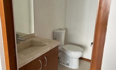 Hermosa Casa en Venta en Balvanera (Villa Toscana) Amplias Áreas Verdes