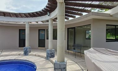 Hermosa Casa en Venta en Balvanera (Villa Toscana) Amplias Áreas Verdes
