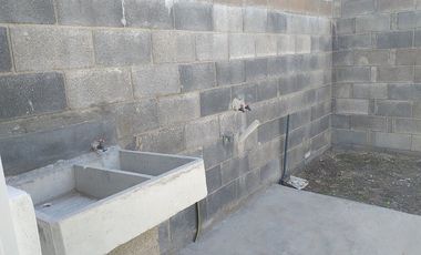 CASA EN RENTA ZONA INDUSTRIAL  LOS LAGOS WTC Y MILLENIUM LA PILA SLP