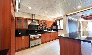 Three Bedrooms Beach Villa in Coral Point