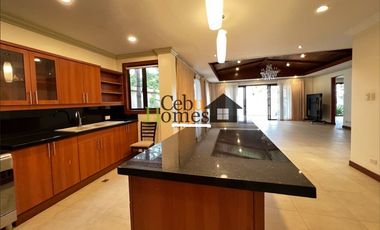 Three Bedrooms Beach Villa in Coral Point