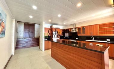 Three Bedrooms Beach Villa in Coral Point