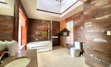 Three Bedrooms Beach Villa in Coral Point