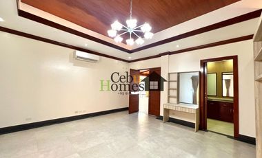 Three Bedrooms Beach Villa in Coral Point
