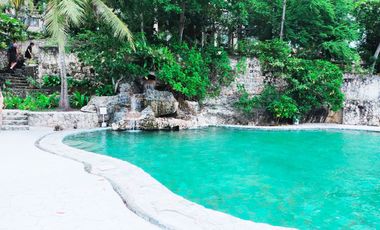 Three Bedrooms Beach Villa in Coral Point