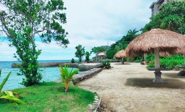 Three Bedrooms Beach Villa in Coral Point