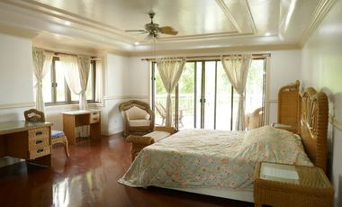 Rush Sale: 7=bedroom furnished  house with a big garden, for sale in a resort subdivision - Mactan, Cebu
