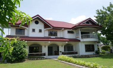 Rush Sale: 7=bedroom furnished  house with a big garden, for sale in a resort subdivision - Mactan, Cebu