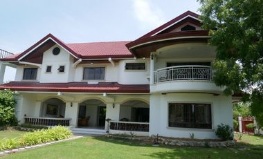 Rush Sale: 7=bedroom furnished  house with a big garden, for sale in a resort subdivision - Mactan, Cebu