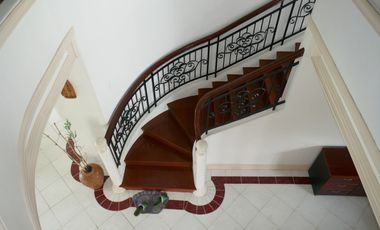 Rush Sale: 7=bedroom furnished  house with a big garden, for sale in a resort subdivision - Mactan, Cebu