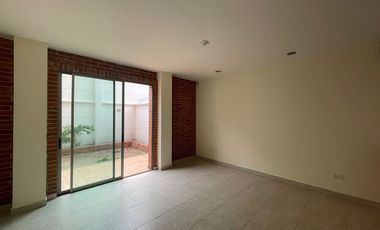 Casa Multifamiliar en Arriendo, Villa Campestre