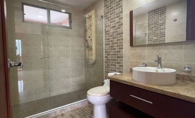 Casa Multifamiliar en Arriendo, Villa Campestre