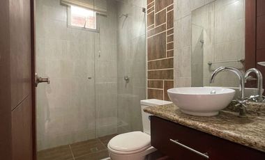 Casa Multifamiliar en Arriendo, Villa Campestre