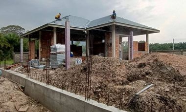 บ้านเดี่ยวกว้างขวาง สไตล์โมเดิร์น 3 ห้องนอน 2 ห้องน้ำ วิวภูเขา บรรยากาศธรรมชาติ ก่อสร้างเสร็จแล้ว 90% อ.ขนอม จ.นครศรีธรรมราช
