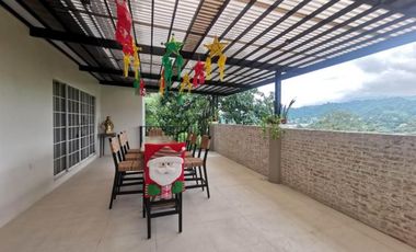 Five Bedrooms House with Pool Near Cebu International School in Talamban